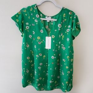 Floral flutter sleeve pintucked shirt plus size 2X